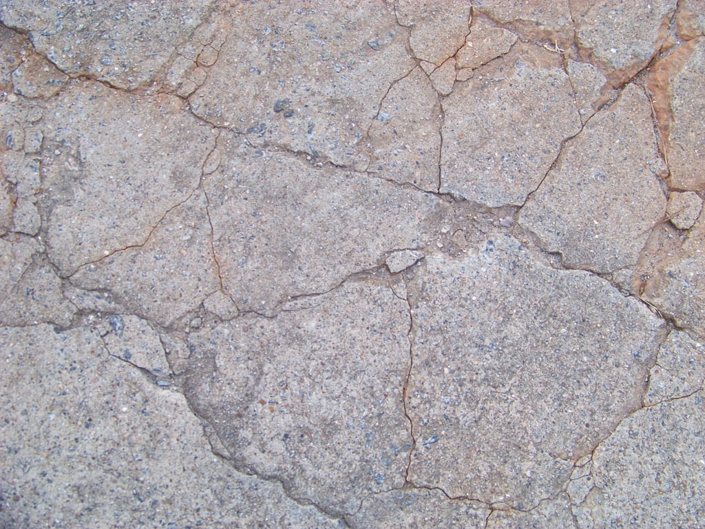 House Foundation Repair: Diagnose Problems Before Choosing a Fix